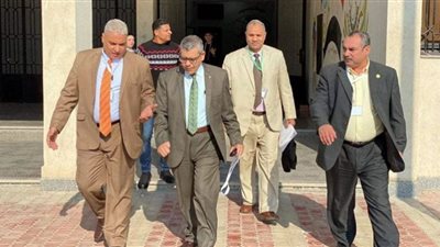 العلوم الانسانيه وتحديات المستقبل مؤتمر لكليه الاداب للدراسات العليا بجامعه قناه السويس