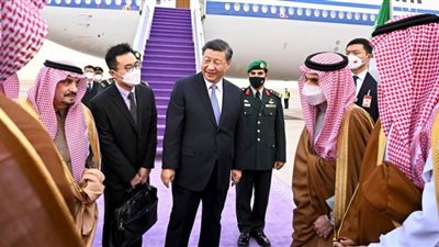 أمير الرياض يستقبل الرئيس الصيني
