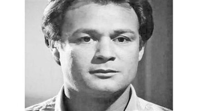 إسعاد يونس تحيي الذكرى الثالثة لوفاة فاروق الفيشاوي| صور