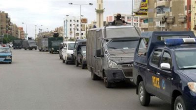 ضبط 960 كيلو زيوت مجهولة المصدر داخل مخزن بالقاهرة