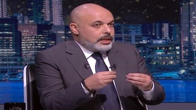 السوشيال ولعت أسعار الذهب.. وواصف يصف شراء السبائك بالغريب على المصريين