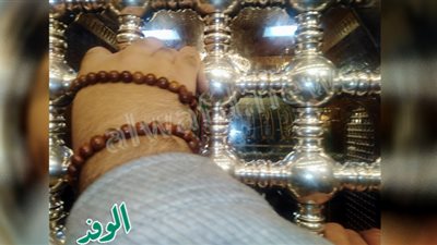 اختفاء مقابض أبواب الحسين.. من سرق آل البيت؟