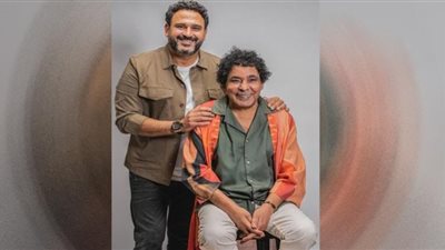 مطالبة بشطب أكرم حسني من النقابات الفنية.. فنان مغمور كلمة السر