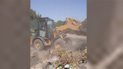 محليات الإسماعيلية تواصل نشاطها اليومي في قطاعات النظافة و الإنارة العامة