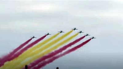 عرض جوي ترحيبًا بالرئيس الصيني في السعودية (شاهد)