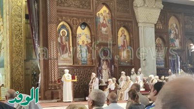 ألحان قبطية والبخور المقدس..أبرز مظاهر احتفال الأقباط بمرور ٦٠ عامًا على أسقفية الخدمات (صور وفيديو)