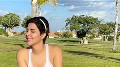 شمس الكويتية في رسالة غامضة «أغرب عن وجهي»