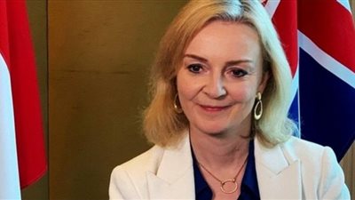 صحيفة بريطانية تهاجم ليز بسبب الأزمة الاقتصادية في البلاد