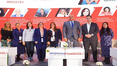 التحول الأخضر يضمن استدامة قطاع الزراعة والصناعات الغذائية