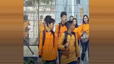 لعبة مميتة عبر تيك توك تسبب الشلل لطلاب المدارس| فيديو