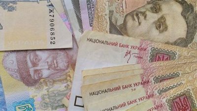 انخفاض العملة الأوكرانية مقابل الدولار