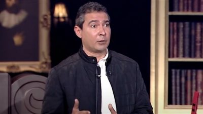حقيقة حصول الأهلي على الألقاب بالتحايل ورشوة الحكام.. فيديو