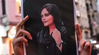 والدة مهسا أميني تصرخ: أين ابنتي؟.. فيديو