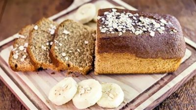 طريقة عمل كيكة الموز بالشوفان والشوكولاتة.. الدايت مش حرمان
