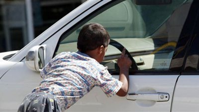 ضبط 2565 قضية «تسول» في سبتمبر