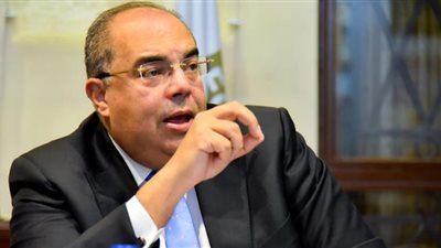 رائد المناخ يدعو لدمج الحلول العلمية في مكافحة تغير المناخ