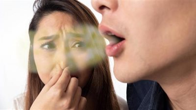 مكون واحد يخلصك من رائحة الفم الكريهة