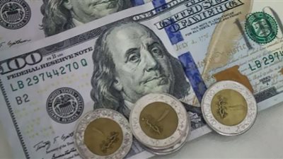مفاجأة| الجنيه المصري يقفز إلى 10 دولارات.. وتوت عنخ آمون ينقذ عملة الفراعنة