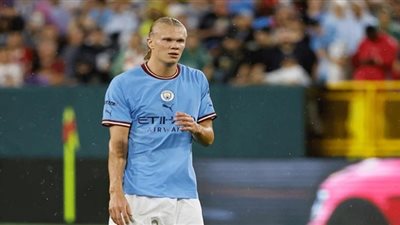 هالاند يقترب من رقم مميز في مباراة مانشستر يونايتد