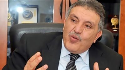 رئيس «تجارية الإسكندرية» يعقد مؤتمرًا صحفيًا للاحتفال بـ«المئوية الأولى