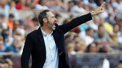 الشباب السعودي يتوصل لاتفاق مع فيسنتي مورينو لتدريب الفريق