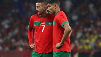 حكيمي وزياش.. نجوم عربية علي ملاعب أوروبية تحمل آمال المغرب