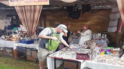 مد فترة معرض أيادي مصر لـلإثنين القادم بـأسوان