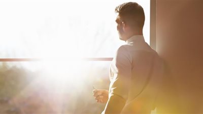 التعرض لأشعة الشمس يزيد من معدل هرمون التستوستيرون للرجال