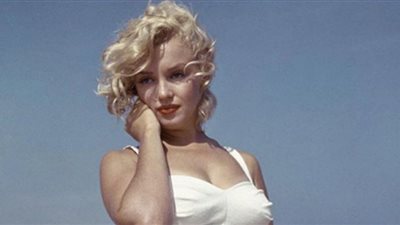 مارلين مونرو.. فيلم مثير ينتهك حُرمة حياة ملكة الإغراء