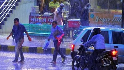 مقتل 49 شخصًا بسبب صواعق البرق شمال الهند