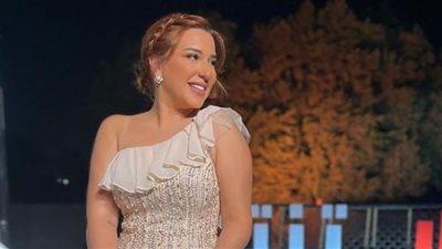 أسما شريف منير تتألق بـ«ألوان شولدر»