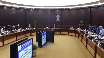 رئيس الوزراء يتابع استعدادات استضافة مصر لمؤتمر تغير المناخ