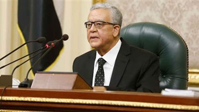 رئيس النواب يفتتح الجلسة الأولى في دور الانعقاد الثالث