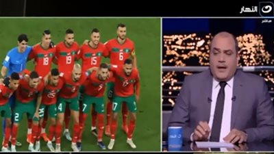 محمد الباز مهاجمًا أعضاء اتحاد الكرة.. بتناموا مستريحين بعد إنجازات المغرب؟