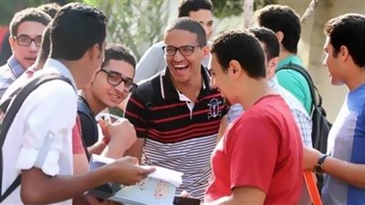 824 طالبًا وطالبة بالثانوية يحصلون على حافز التفوق الرياضي