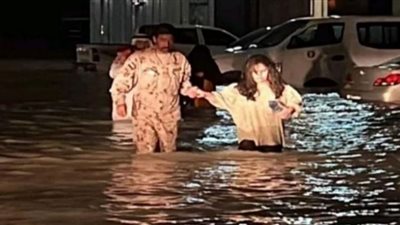 سيول الإمارات.. إنقاذ 870 شخصًا بسبب الأمطار