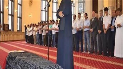 الطريقة الصحيحة لوضع الميت أثناء صلاة الجنازة