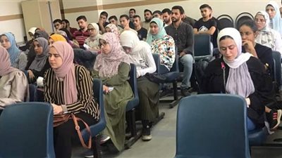 محاضرات تدريبية للأطباء المقيمين والزمالة الجدد بمستشفى الأحرار التعليمى بالزقازيق