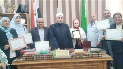 أزهر الشرقية يكرم الفائز بالمركز الرابع فى مسابقة المشروع الوطني للقراءة
