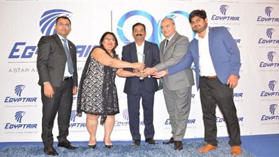 مصر للطيران تكرم وكلاء السياحة والسفر بالكاميرون