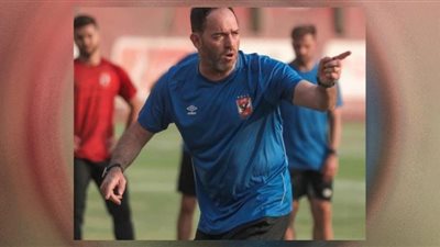 سواريش يعلن قائمة الأهلي لمباراة المقاولون العرب