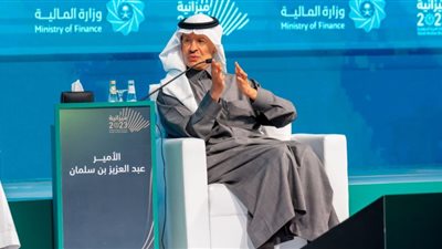وزير الطاقة السعودي يحذر من الآثار السلبية لقرارات رفع الفائدة