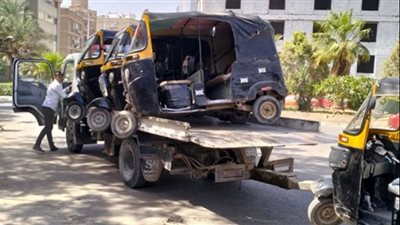 حي المعادي يشن حملات لضبط التكاتك المخالفة ورفع الإشغالات