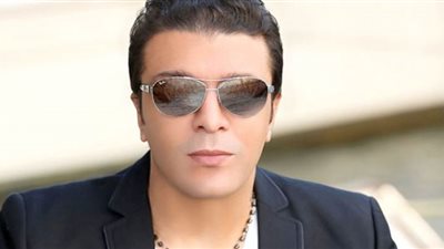 مصطفى كامل وسلسلة من قرارات الإيقاف والغرامات في 60 يومًا