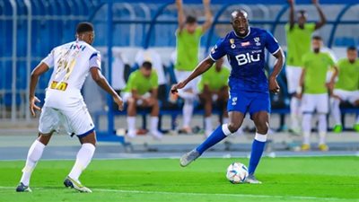 التعاون يقسو على الهلال بثنائية في الدوري السعودي