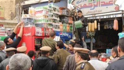 ضبط 4.9 طن أعلاف حيوانية غير صالحة