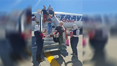 منتجعات الغردقة تستقبل 15 ألف سائح على متن 94 رحلة طيران