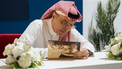 رائد الشعر النبطي.. الأمير بدر بن عبد المحسن يطل في معرض الرياض الدولي