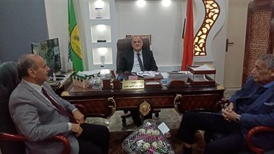 وكيل تعليم الإسماعيلية يستقبل مجلس الأمناء بالمحافظة