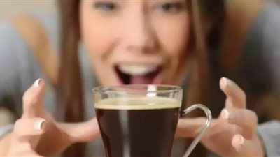 القهوة قد تؤدي للوفاة.. طبيب يُحذر